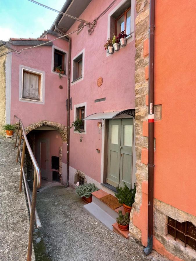 La Casa Nel Borgo Apartman Fosdinovo Kültér fotó